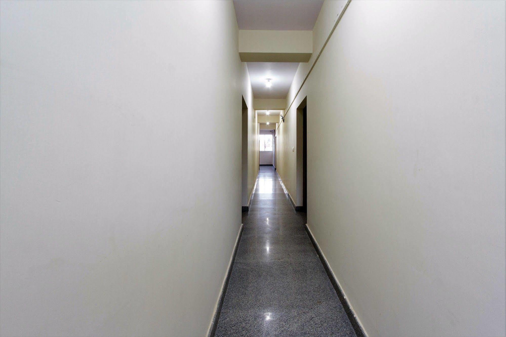 העיר בנגלור Fabhotel Rms Comforts - Nr Yeshwantpur Railway Station מראה חיצוני תמונה
