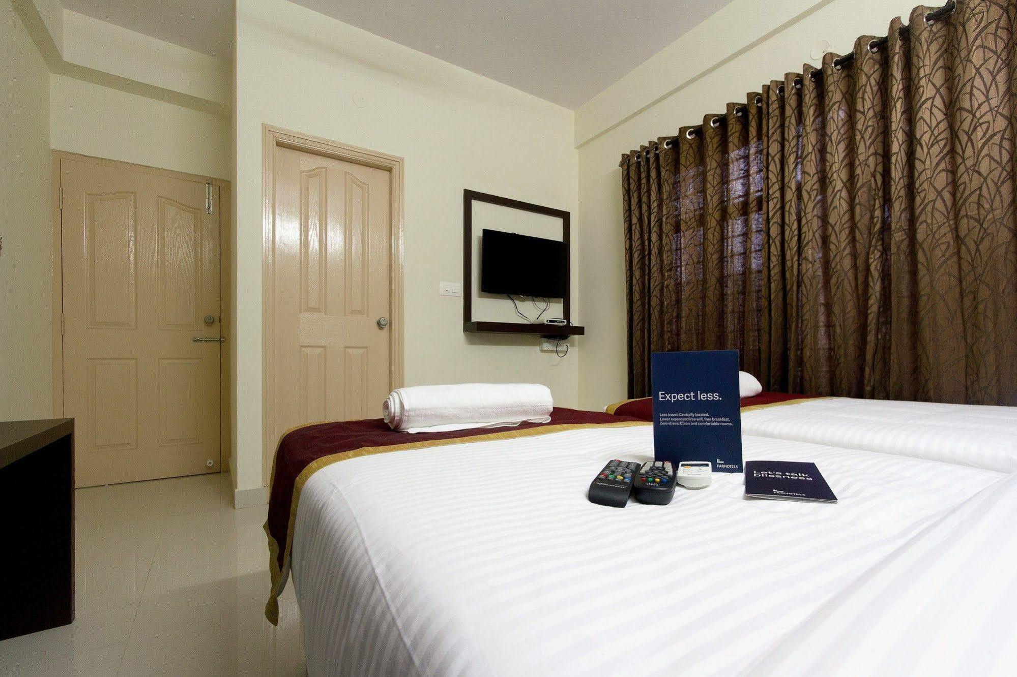 העיר בנגלור Fabhotel Rms Comforts - Nr Yeshwantpur Railway Station מראה חיצוני תמונה