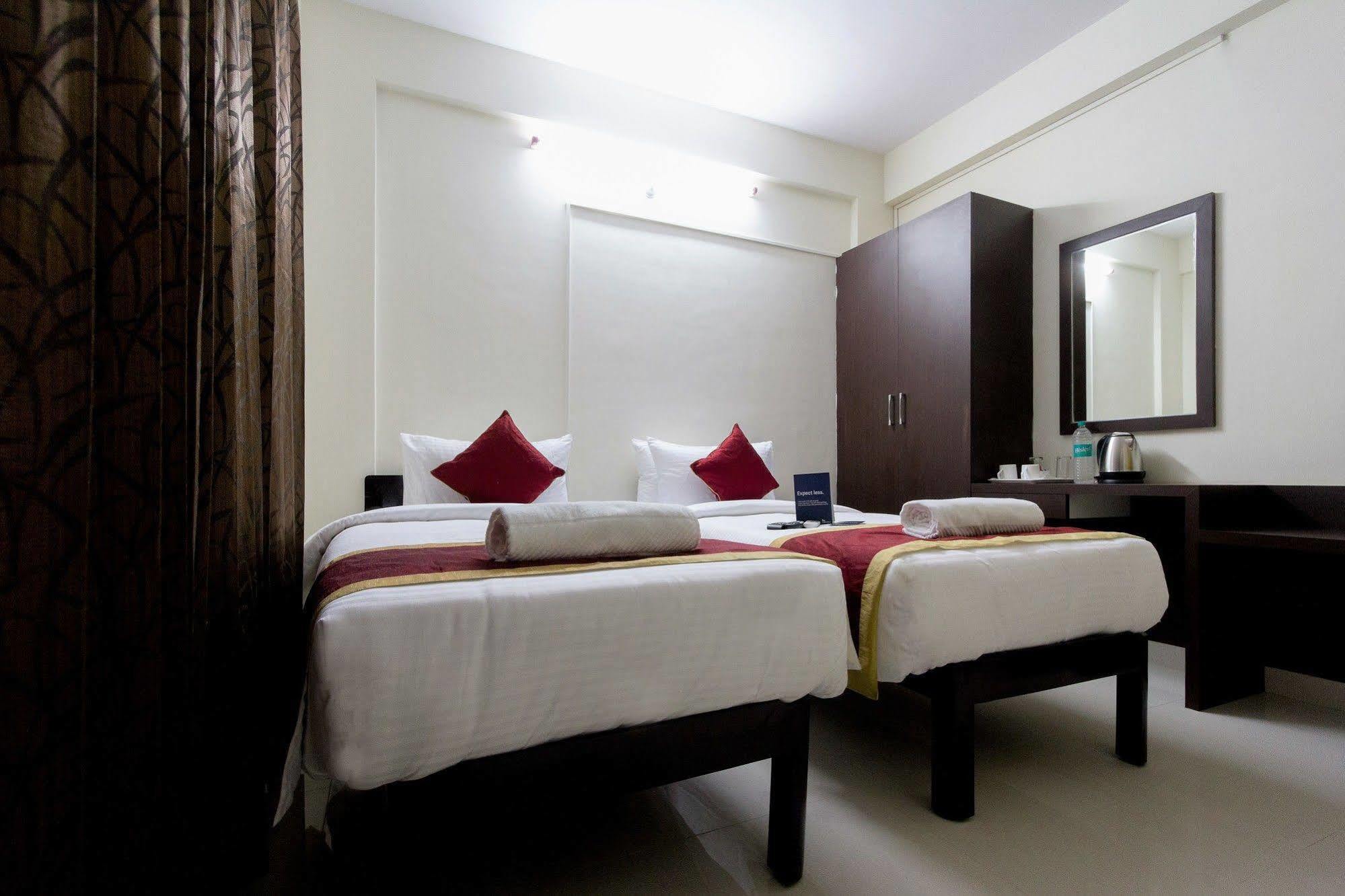 העיר בנגלור Fabhotel Rms Comforts - Nr Yeshwantpur Railway Station מראה חיצוני תמונה